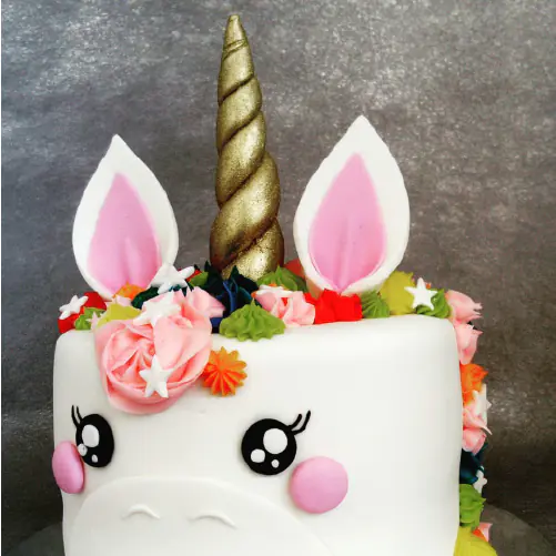 Pastel personalizado de Unicornio en Quito hecho por DiPastel